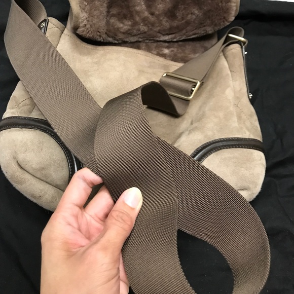 💯 Authentic crossbody Chanel fur/suede  flap bag - Picture 5 of 8